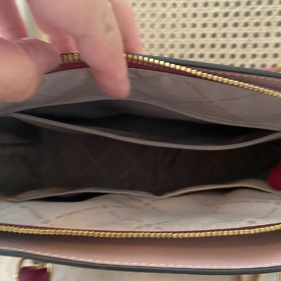 Handbag - Picture 7 of 8